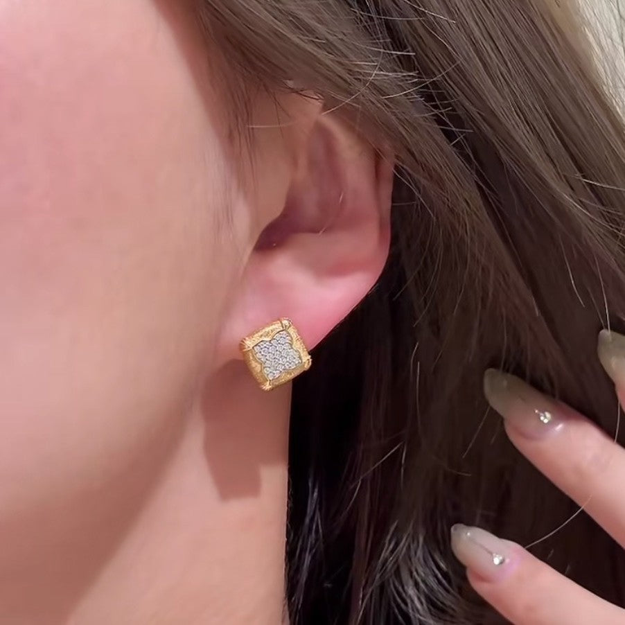 Pure Silver S925 Italian Craft Brushed Craft Four-Leaf Clover Color-Blocked Electroplated Earrings High-End Light Luxury Versatile