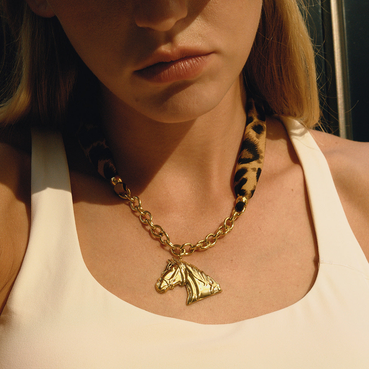Titanium Steel Leopard Print Scarf Horse Necklace Pendant Accessory for Women Niche Light Luxury Collarbone Chain Stainless Steel Jewelry