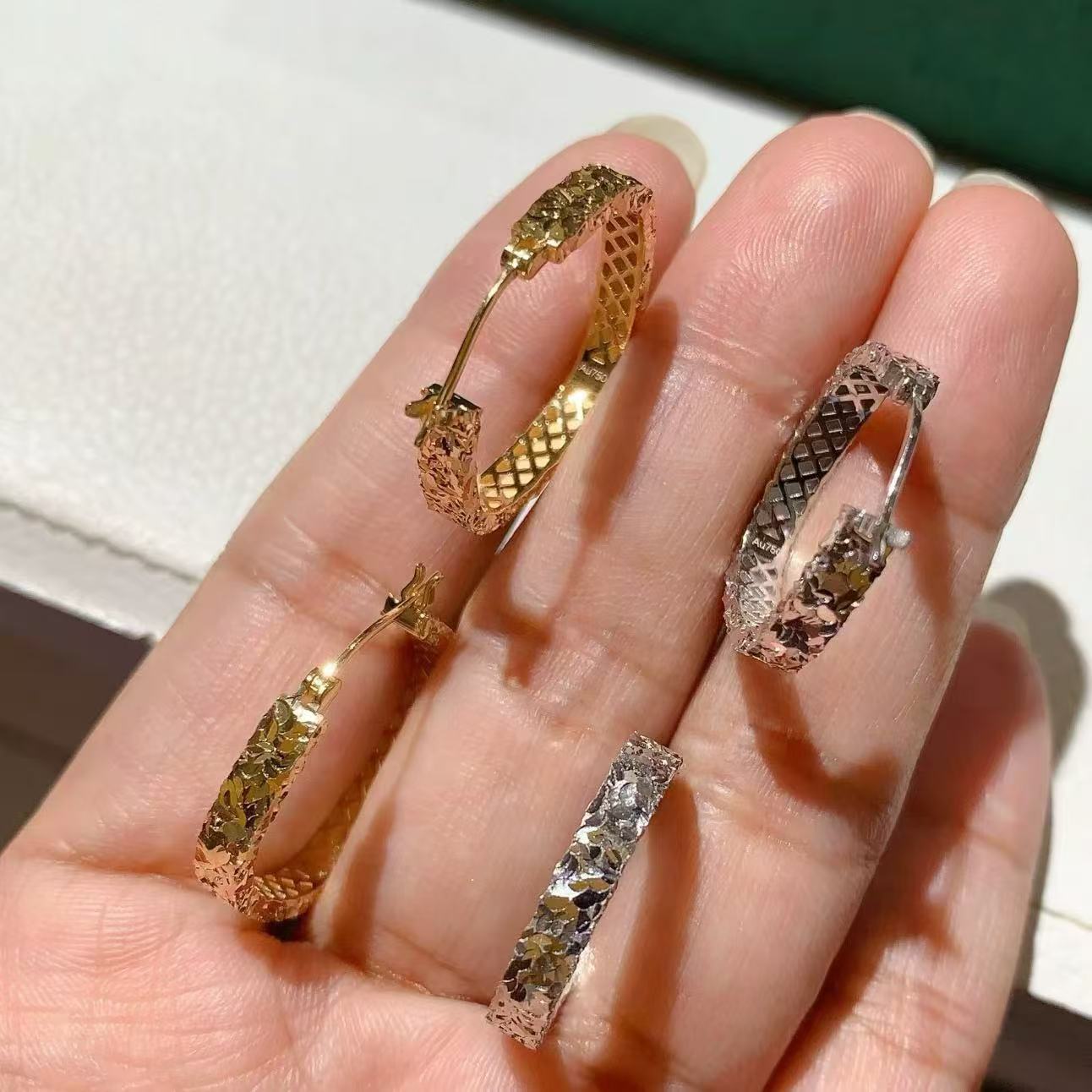 Pure Silver S925 Diamond-Shaped Crushed Ice CNC Craft Large Hoop Earrings Exquisite High-End Fashion Circle Geometric Style