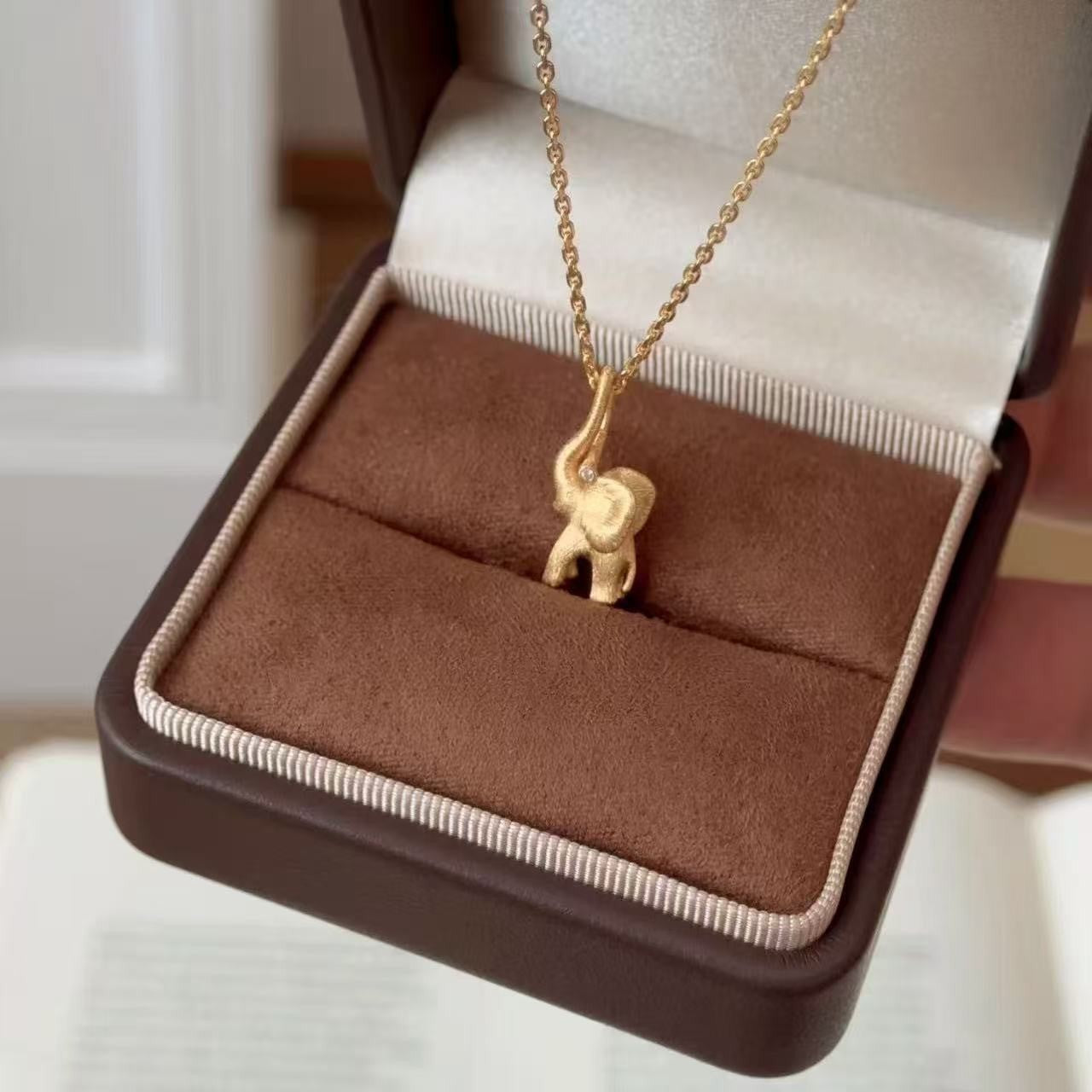 French Retro Ribbon Brushed Craft Small Elephant Lucky Necklace Light Luxury Fashion Versatile Auspicious Harvest Necklace