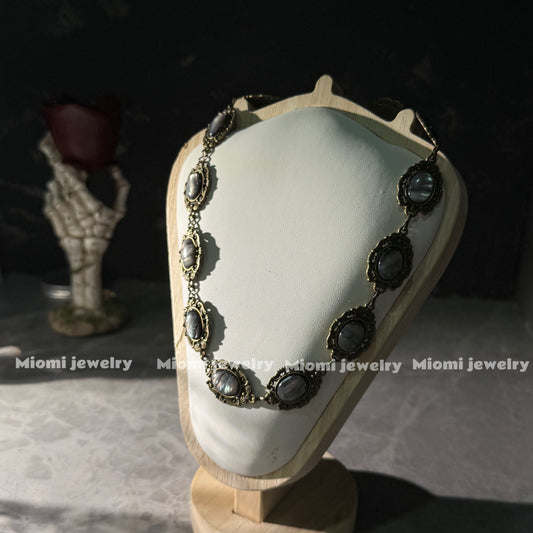 Natural black shell necklace Vintage Miomi design
