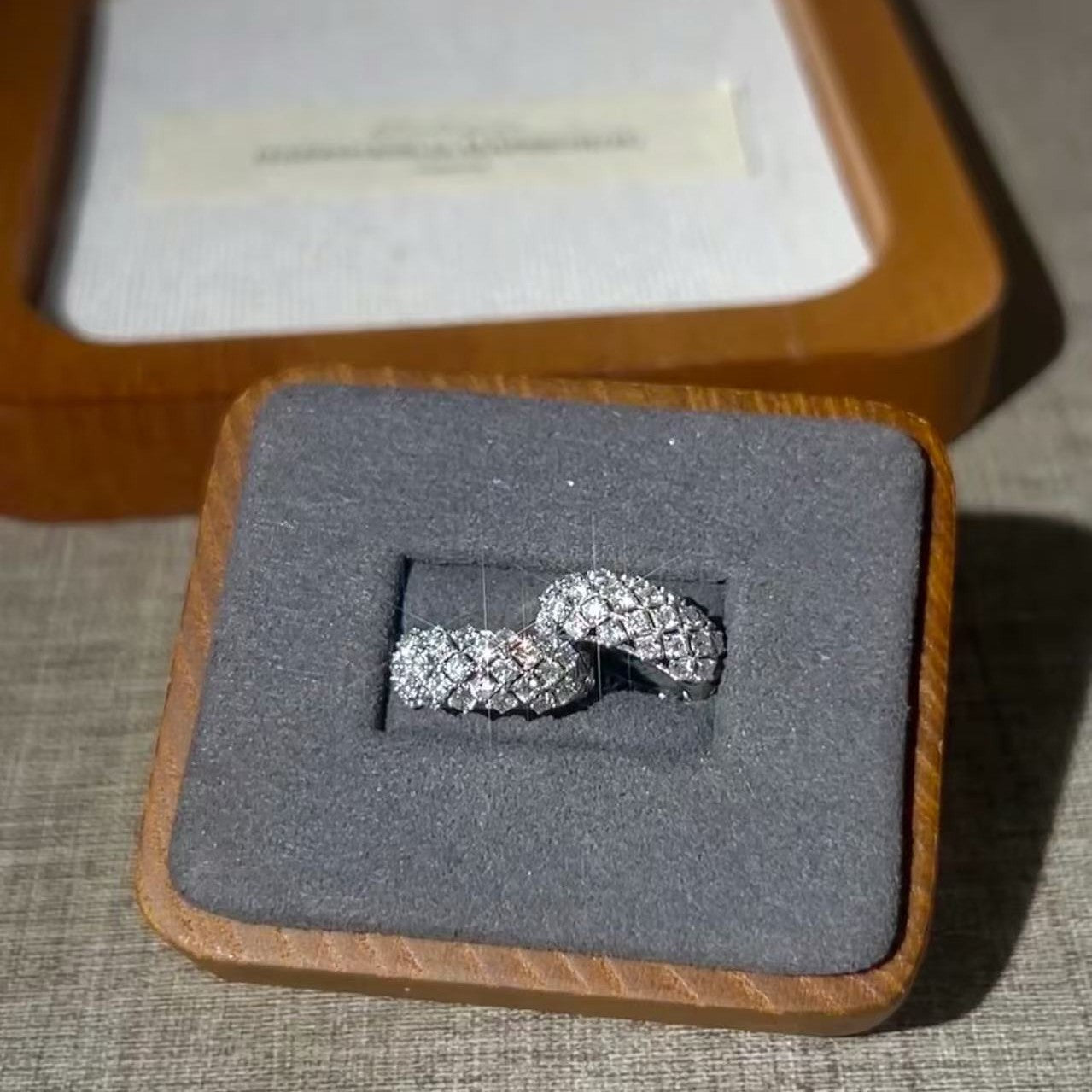 Pure Silver S925 New Fashion Sparkling Full Diamond Ear Cuff Light Luxury Exquisite Niche Design High-end Elegant Earrings