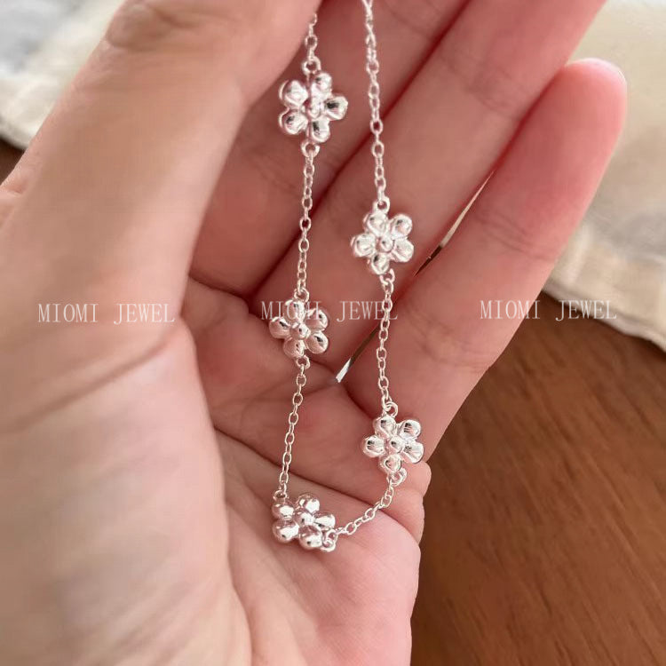 S925 Sterling Silver Small Flower Bracelet for Women, Mori Style, Fresh and Sweet, Simple and Elegant, Smooth Surface Flower Best Friend Jewelry