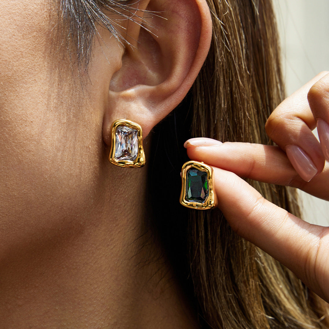 Titanium Steel Zircon Earrings Niche High-End Vintage Light Luxury Stainless Steel Jewelry for Women Non-Fading