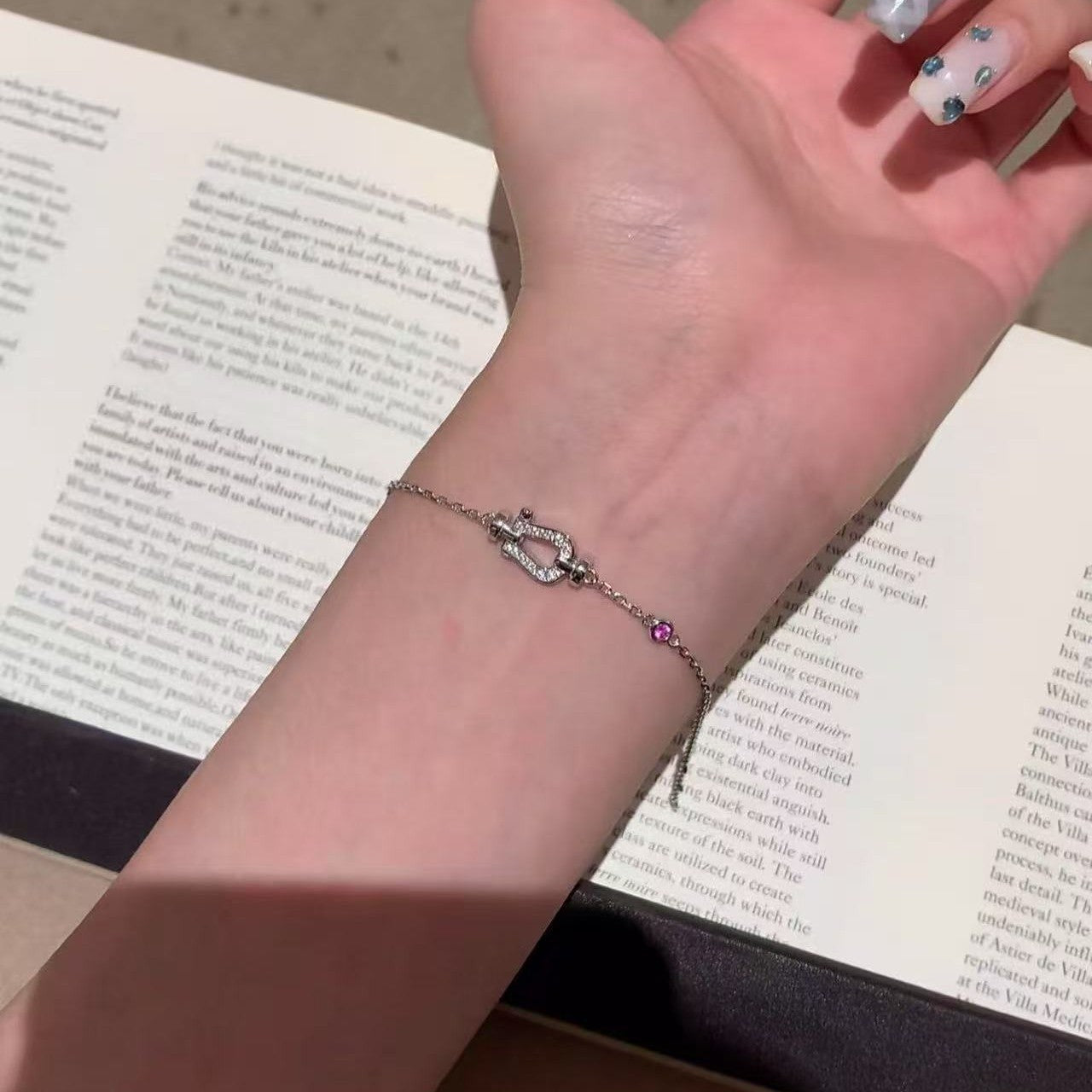 S925 Sterling Silver High Carbon Diamond Light Luxury Style Horseshoe Buckle Bracelet Elegant Simple High-end Versatile Style Niche Design