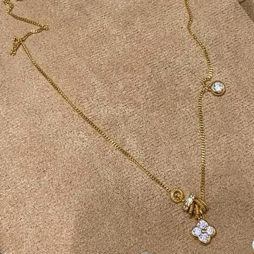 Sterling Silver s925High Carbon Diamond Lucky Clover Running Ring Necklace New Hot-Selling Niche High-Value Hot-Selling Collarbone Chain