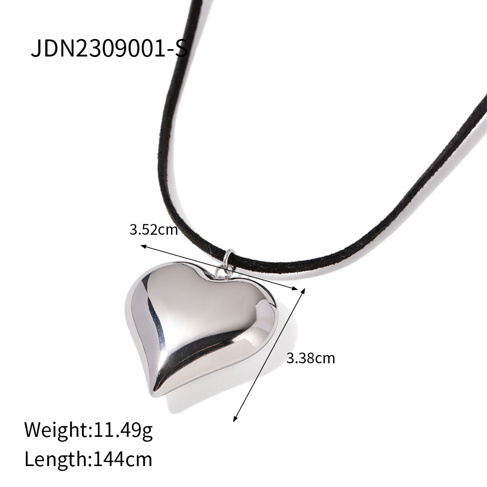 Stainless Steel Heart Pendant Necklace High-End Collarbone Chain Titanium Steel Jewelry Necklace