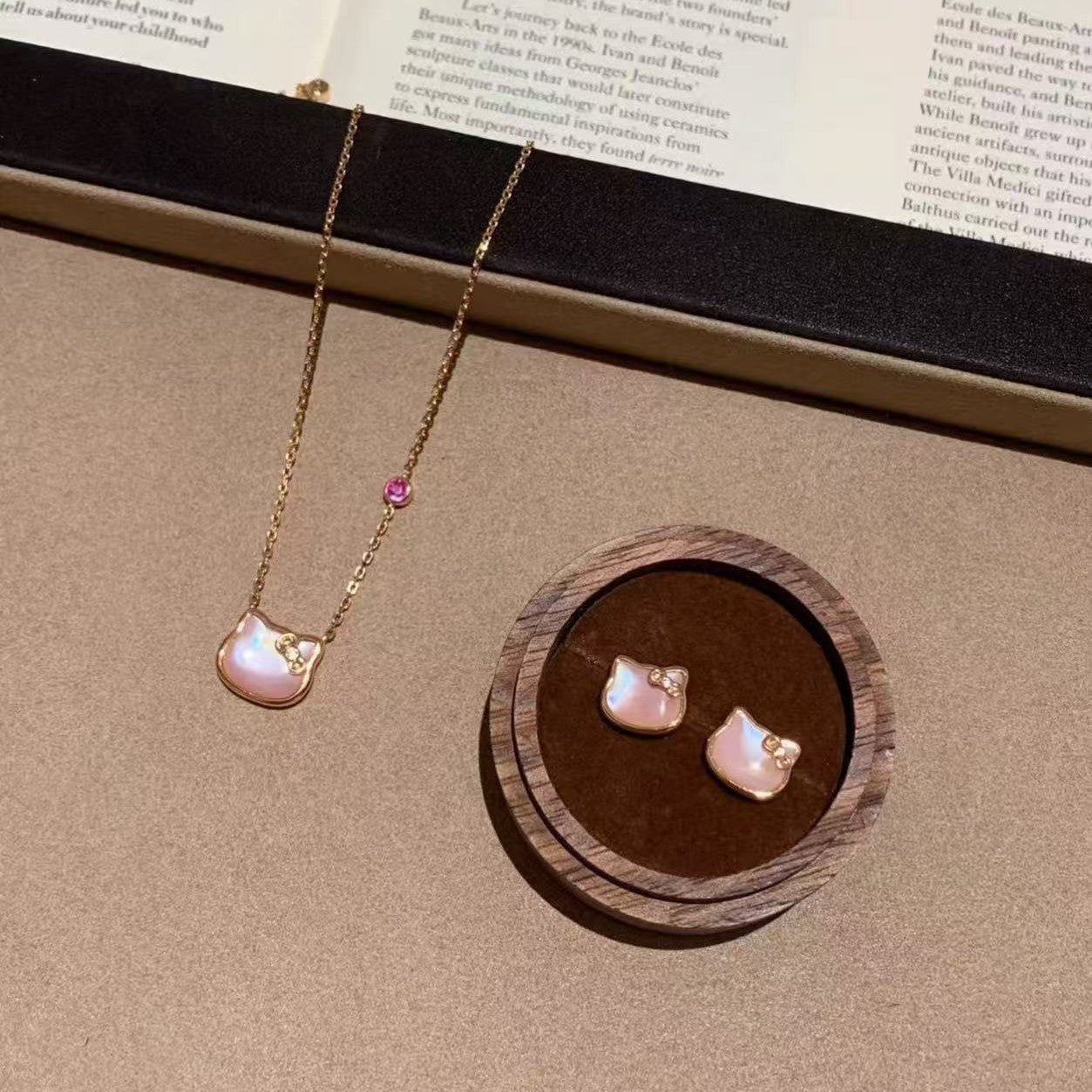 Sterling Silver S925 Natural Pink Shell Kitty Cat Necklace Earring Set Niche Simple High-end Light Luxury Fashion Versatile