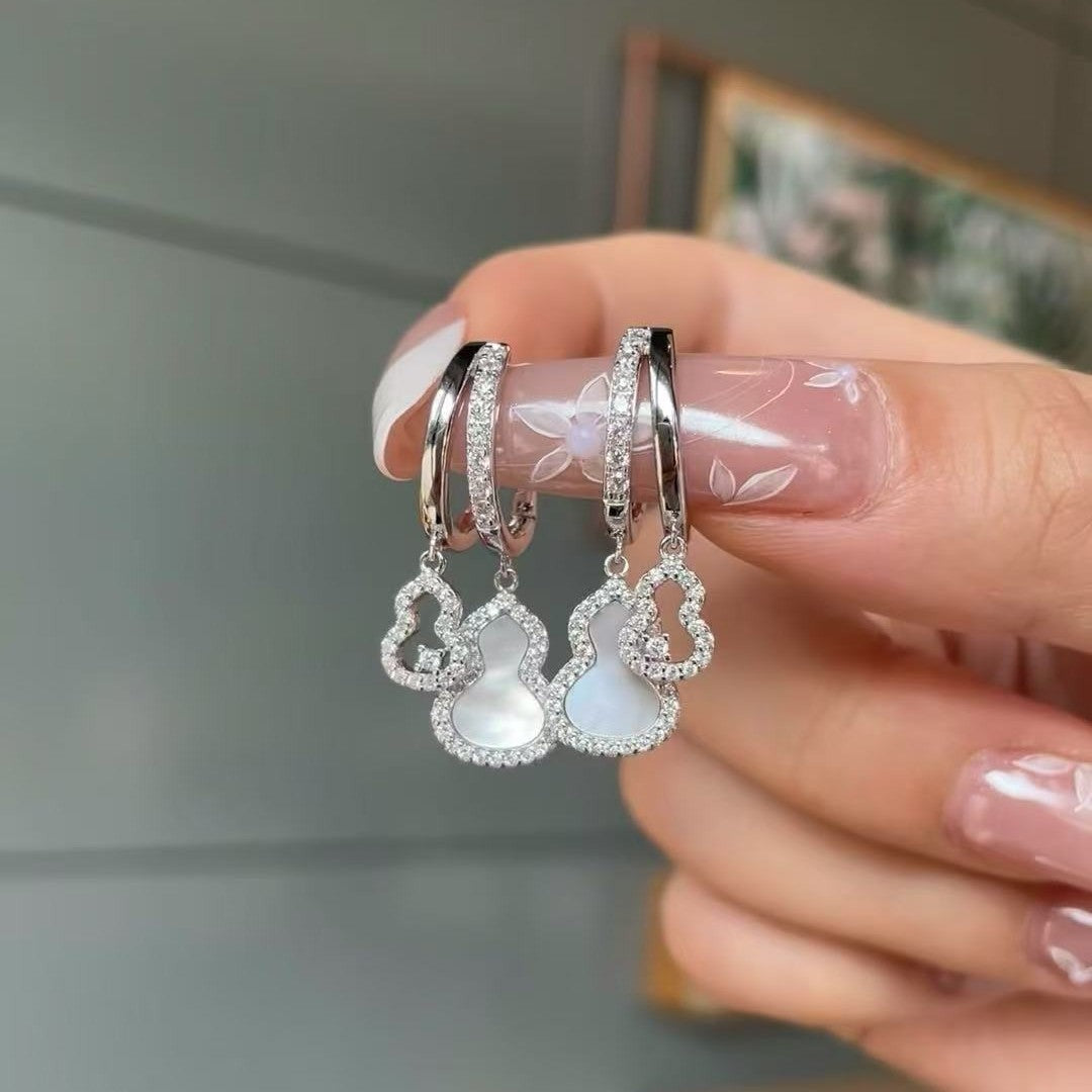 Natural Red Agate Natural White Shell Gourd Fortune Earrings Elegant Light Luxury Versatile Design Sense Niche High-end