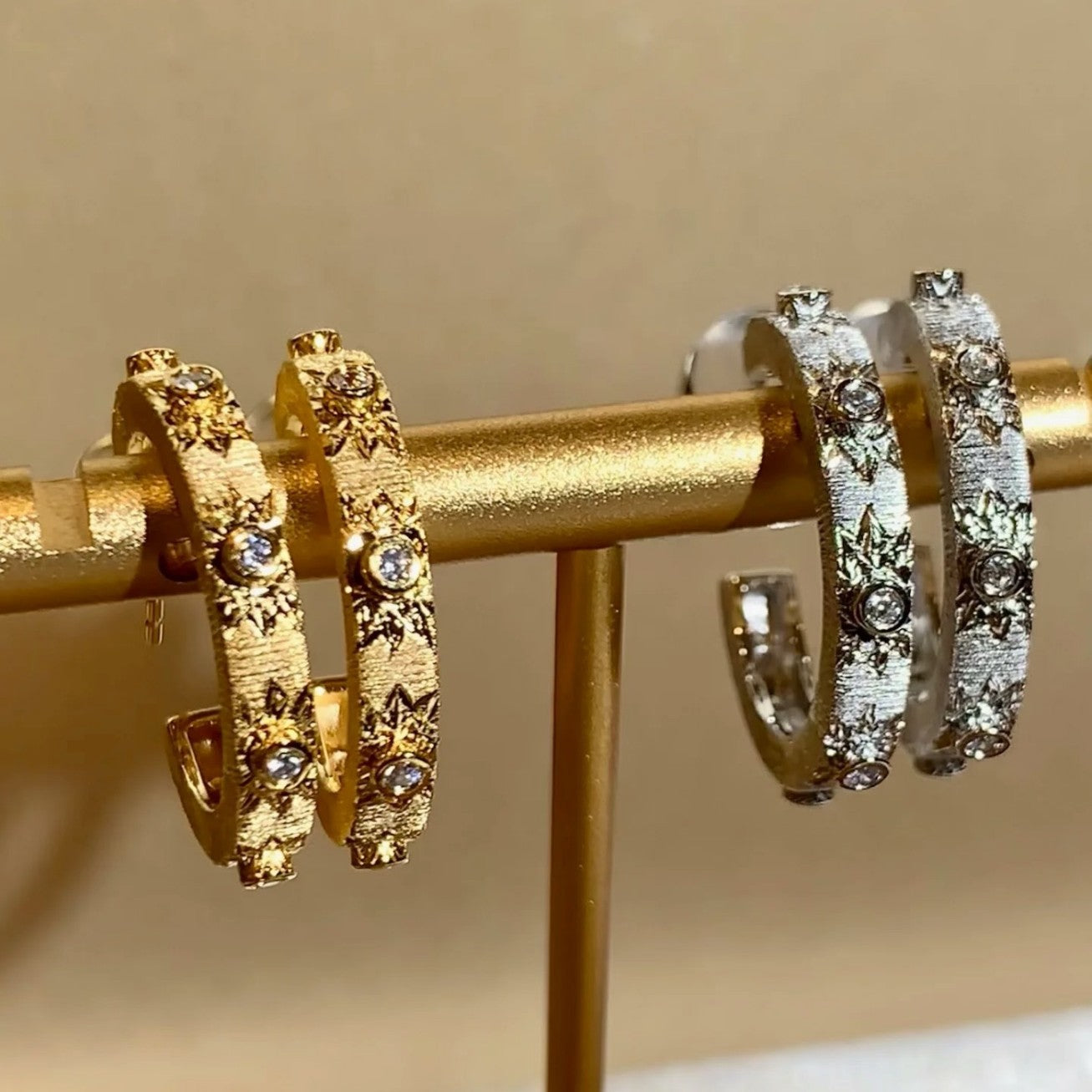 Pure Silver S925 Italian Brushed Craft Family Style Earrings Light Luxury Retro Palace Style Niche High-end Earrings