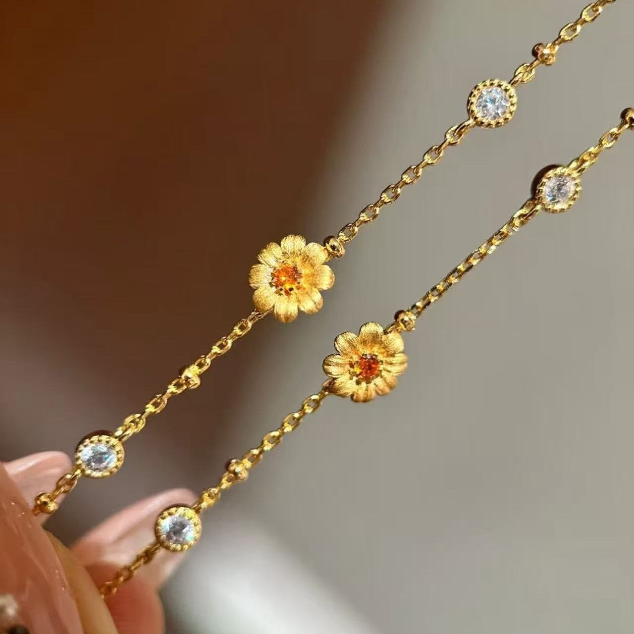 Sterling Silver S925 Brushed Craft Small Daisy Necklace Light Luxury High-end Exquisite Fashionable Personalized Jewelry