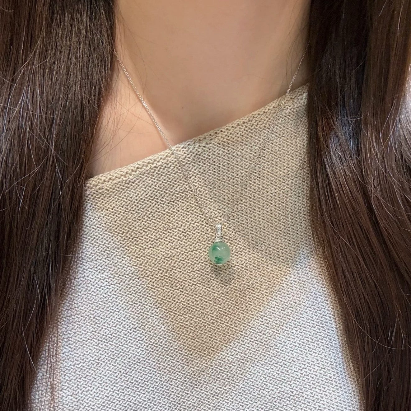Pure Silver S925 Natural African Emerald Necklace Dragon Jade Round Bead Pendant Collarbone Chain High-end Niche Exquisite Light Luxury