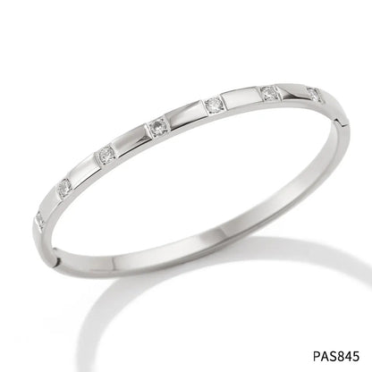 Non-Fading Multiple Styles Diamond-Studded Plain Hoop Bracelet Vacation Style Eight-Pointed Star Waterproof Stackable Stainless Steel Jewelry