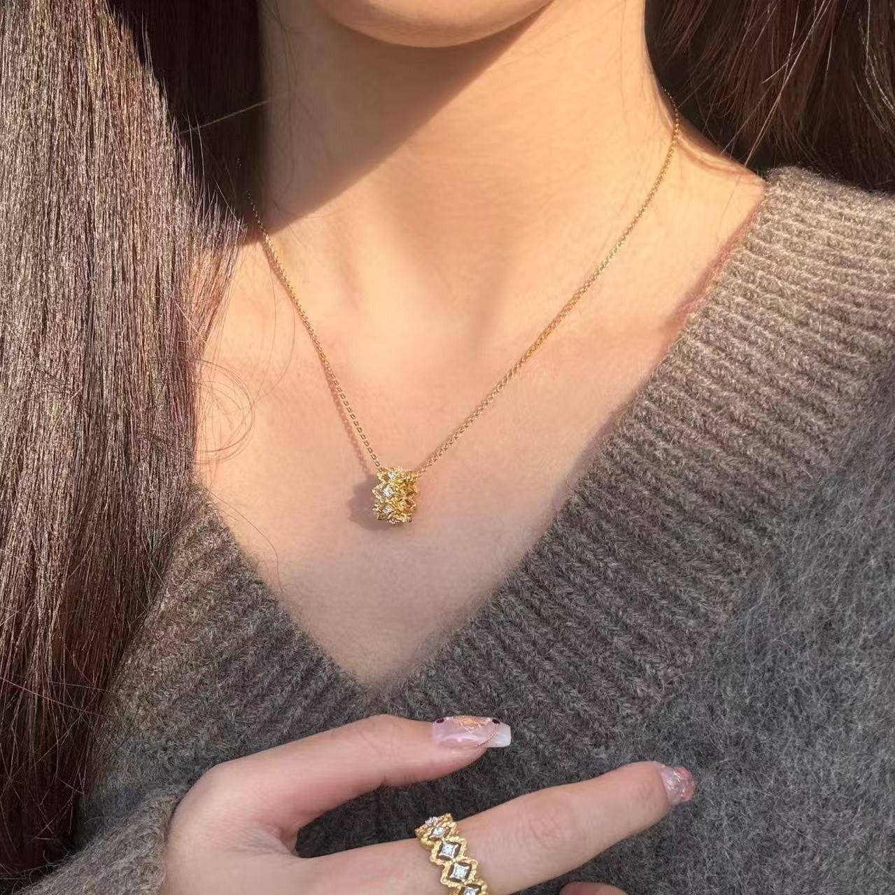 Pure Silver S925 Hollow Lace Edge Inlaid Diamond Necklace Niche Design Minimalist Cool Style Collarbone Chain Jewelry