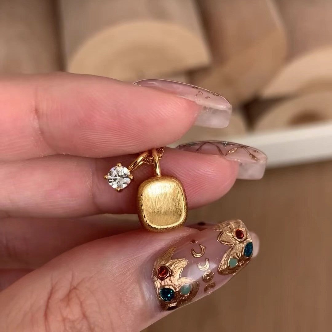 Italian Vintage Brushed Light Luxury High-End Jewelry 925 Sterling Silver Vintage Brushed Small Sugar Cube Necklace