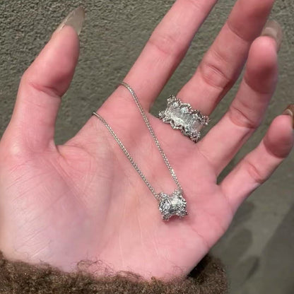 Vintage Buchi Style Brushed Craft Passepartout Necklace High-end Design Light Luxury Personality Versatile Fashion