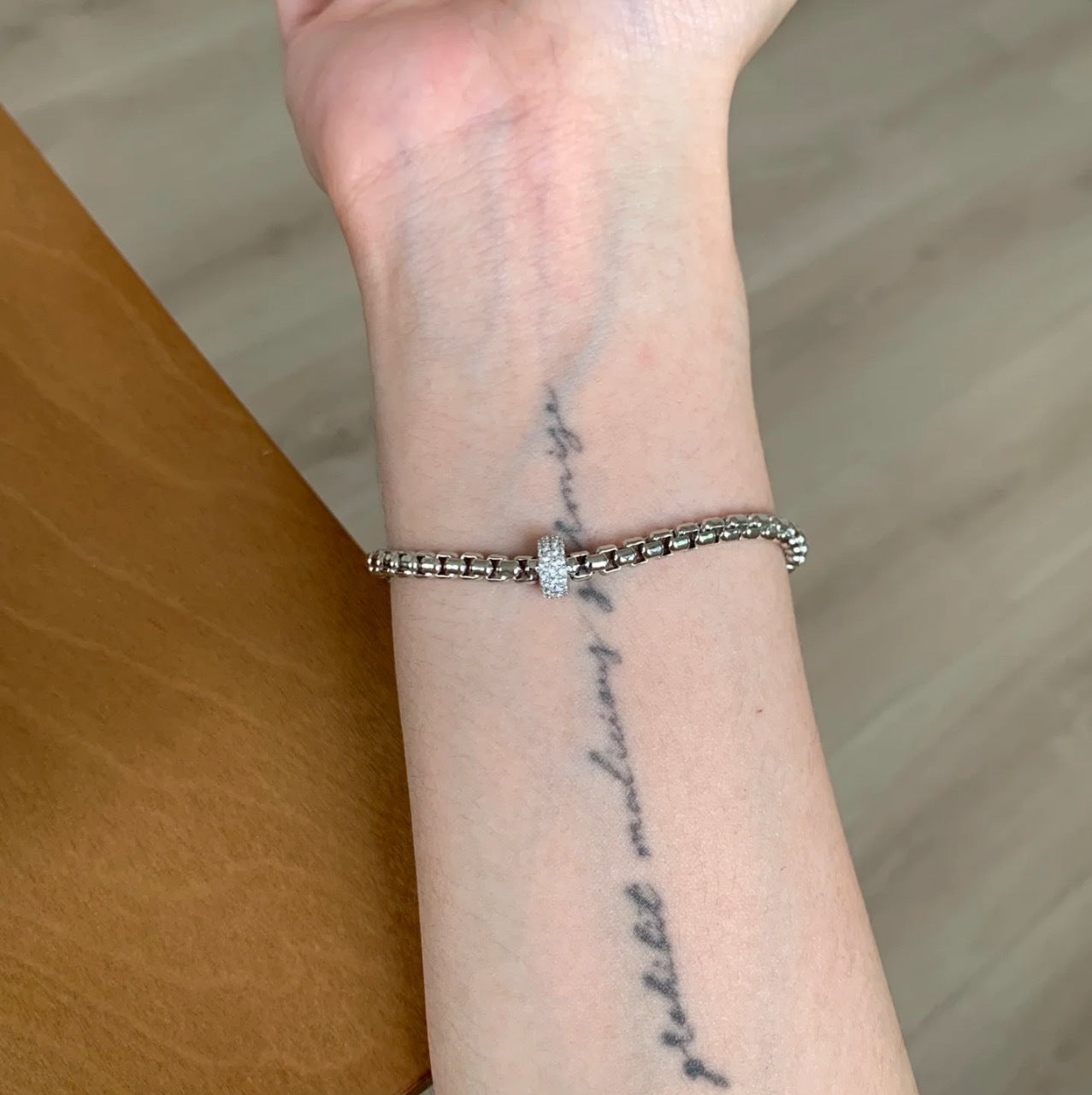 Pure Silver S925F Grape Vine Minimalist Interlocking Bracelet Light Luxury Smooth Versatile High-end Feel