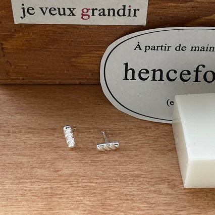 Pure Silver S925 Niche Design Baguette Baguette Alkaline Knot Earrings for Women High-end Bread Series Earrings