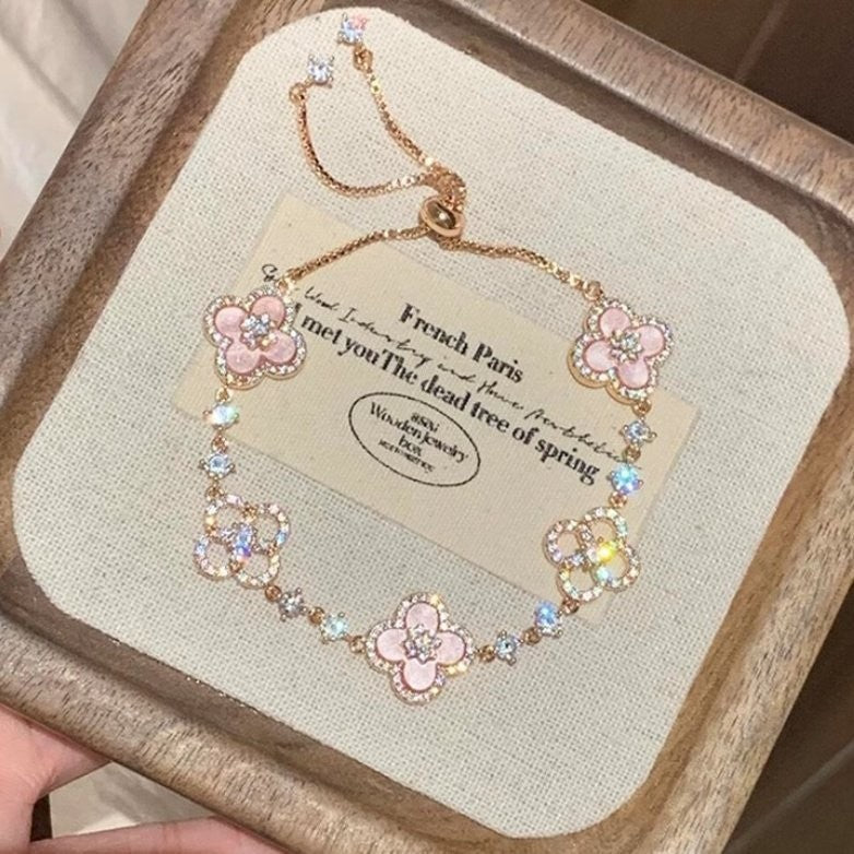 E-commerce Four-leaf Clover Bracelet Micro-inlaid Zircon Pink Mother-of-Pearl New Sweet Light Luxury Elegant Niche Design Jewelry