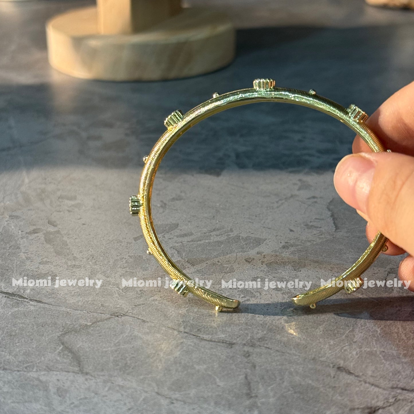 gold bangle shine bracelet