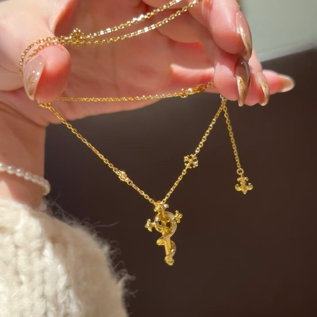 Pure Silver S925 High-End Clavicle Chain Light Luxury Scepter Snake Necklace Exquisite Versatile Niche Personality Design Sense