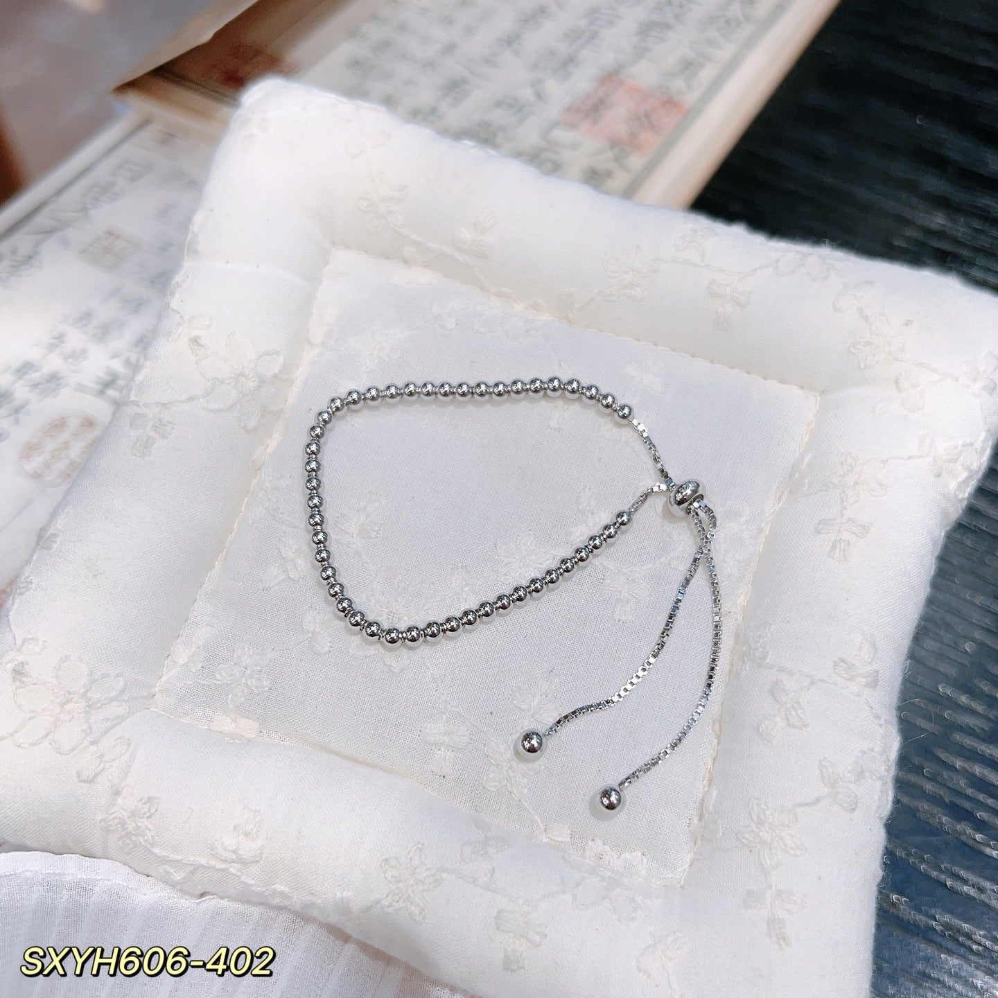 S925 Sterling Silver Crushed Ice Butterfly Bracelet for Women, Sparkling Exquisite Carousel Bracelet, High-End Niche Jewelry