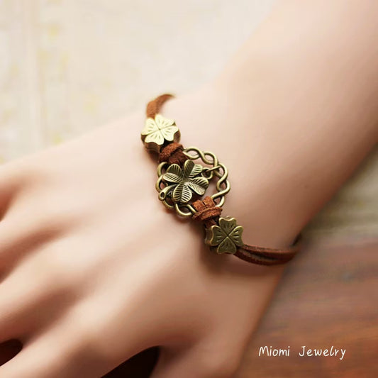 Creative Handmade Bracelet for Women - Unique Forest-Style,  Fresh Minimalist, Vintage Gorgeous Pearl Snowflake Christmas Bracelet