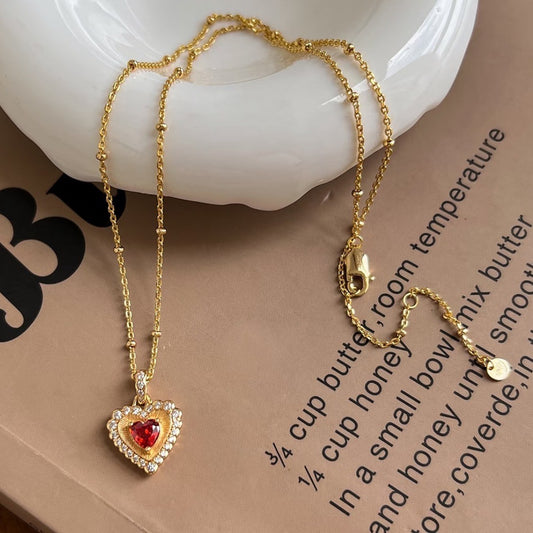 Brushed Craft Heart-shaped Ruby Heart Necklace Niche Luxury Sparkling Diamond Brushed Heart Necklace for Women Ins Super Fairy