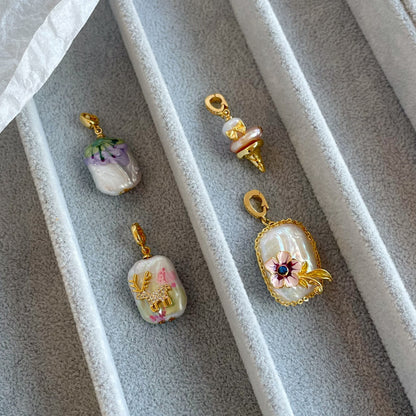 Oil Painting Baroque Pearl Universal Clasp Necklace Pendant Light Luxury High-end Universal Clasp Pendant Single Pendant