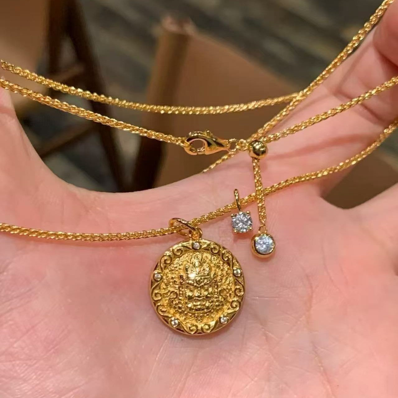 New Chinese Style Ancient Method Yellow God of Wealth Round Pendant Necklace National Trend Pendant Niche Design Sense Light Luxury High-end Exquisite Collarbone Chain