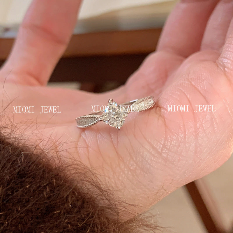 S925 Sterling Silver Sweet Princess Sugar Cube Square Diamond Brushed Diamond Ring Exquisite Niche Light Luxury High-end Small Square Diamond Ring