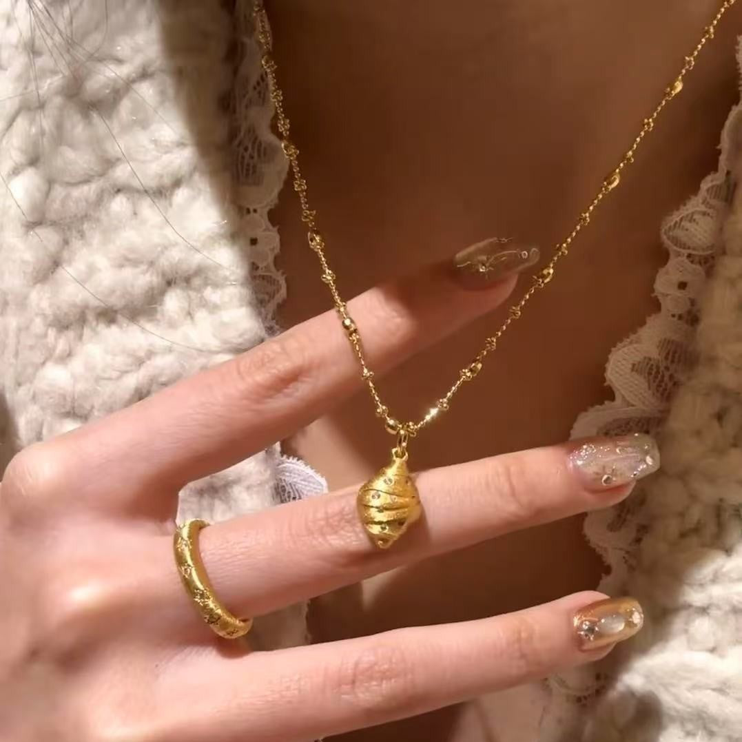 S925 Sterling Silver Brushed Croissant Necklace Light Luxury Exquisite Versatile Necklace Collarbone Chain