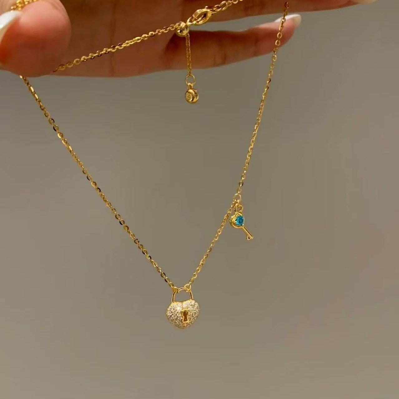 Pure Silver S925 Heart Lock Key Necklace Light Luxury Fashion High-end Niche Versatile Collarbone Chain