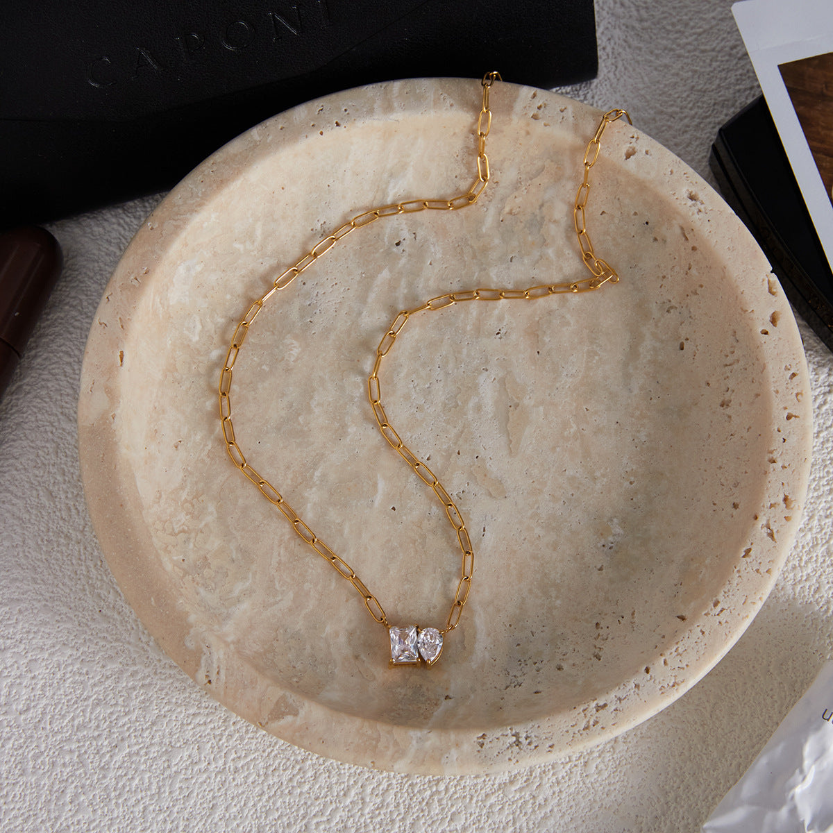 Titanium Steel Zircon Necklace Light Luxury High-end Clavicle Chain Non-fading Titanium Steel Jewelry Women's Hot Style