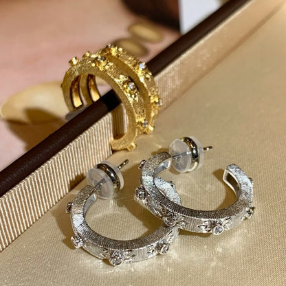 Pure Silver S925 Italian Brushed Craft Family Style Earrings Light Luxury Retro Palace Style Niche High-end Earrings