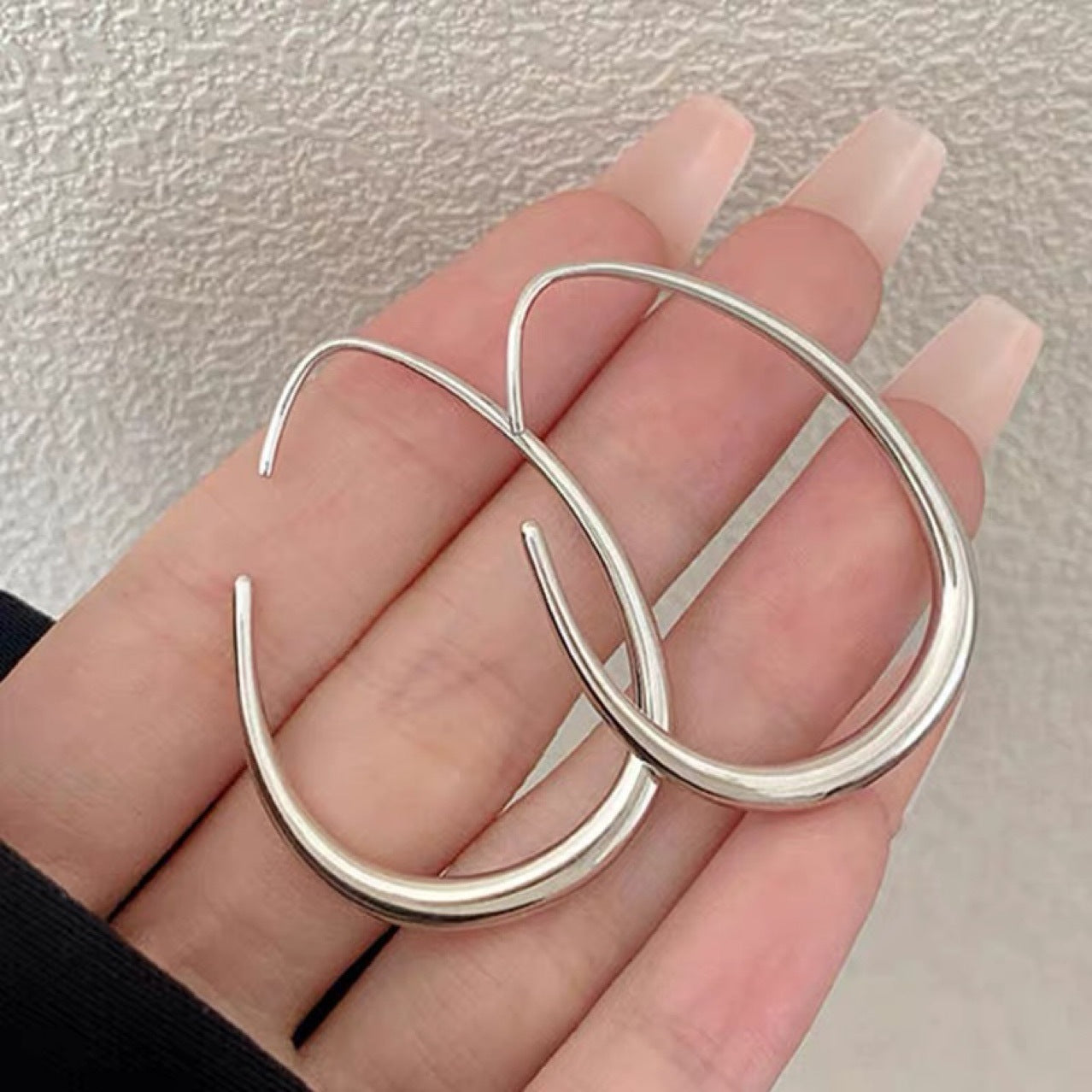 Korean Version 925 Sterling Silver Minimalist Style Circle Water Drop Earrings Women's Fashion Exaggerated Large Hoop Earrings