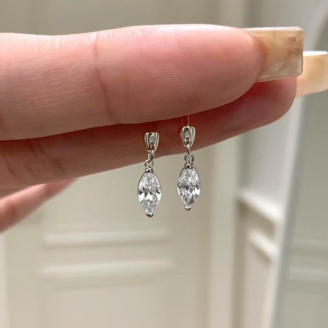 Korean Style Elegant Fashion Super Shiny Horse Eye Earrings S925 Silver Needle Exquisite Versatile Light Luxury Earrings