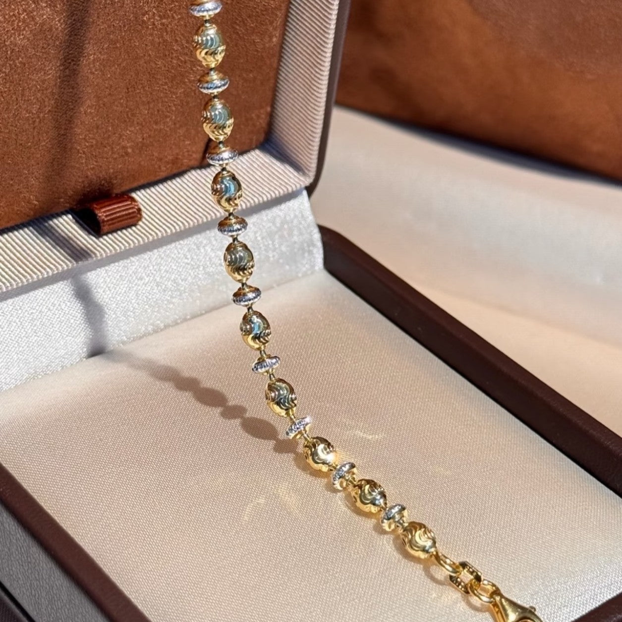 Sterling Silver S925 Italian Two-tone Laser Cut Wave Egg Bead Bracelet Light Luxury High-end Exquisite Niche Jewelry