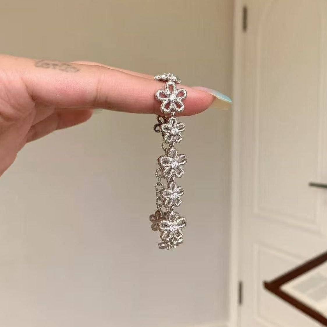 Sterling Silver S925 Lace Small Flower Bracelet Elegant Light Luxury Niche Gentle Temperament High-end Versatile Exquisite