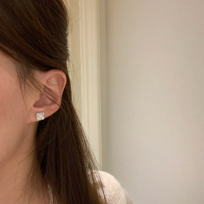 Pure Silver S925 Traditional Style CNC Craft Ice Stud Earrings Light Luxury High-end Elegant Exquisite Stud Earrings