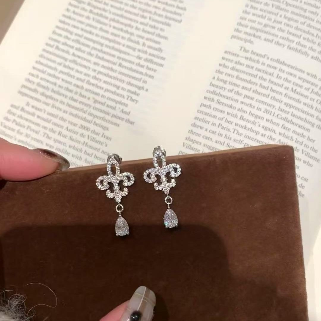 S925 Sterling Silver High Carbon Diamond Iris Flower Water Drop Earrings Ear Jewelry Luxurious Full Diamond Inlay High-end Exquisite Fashion