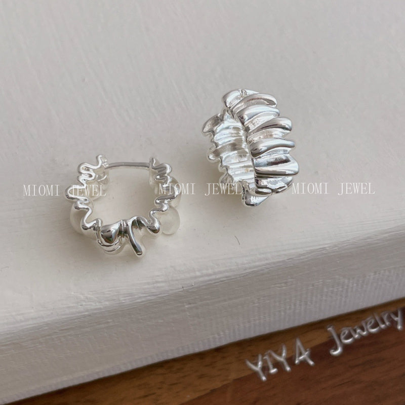 18K Real Gold Plated Irregular Metal Earrings Ear Clips Light Luxury Niche Design Sense Wrinkled Hoop Earrings Stud Earrings Jewelry