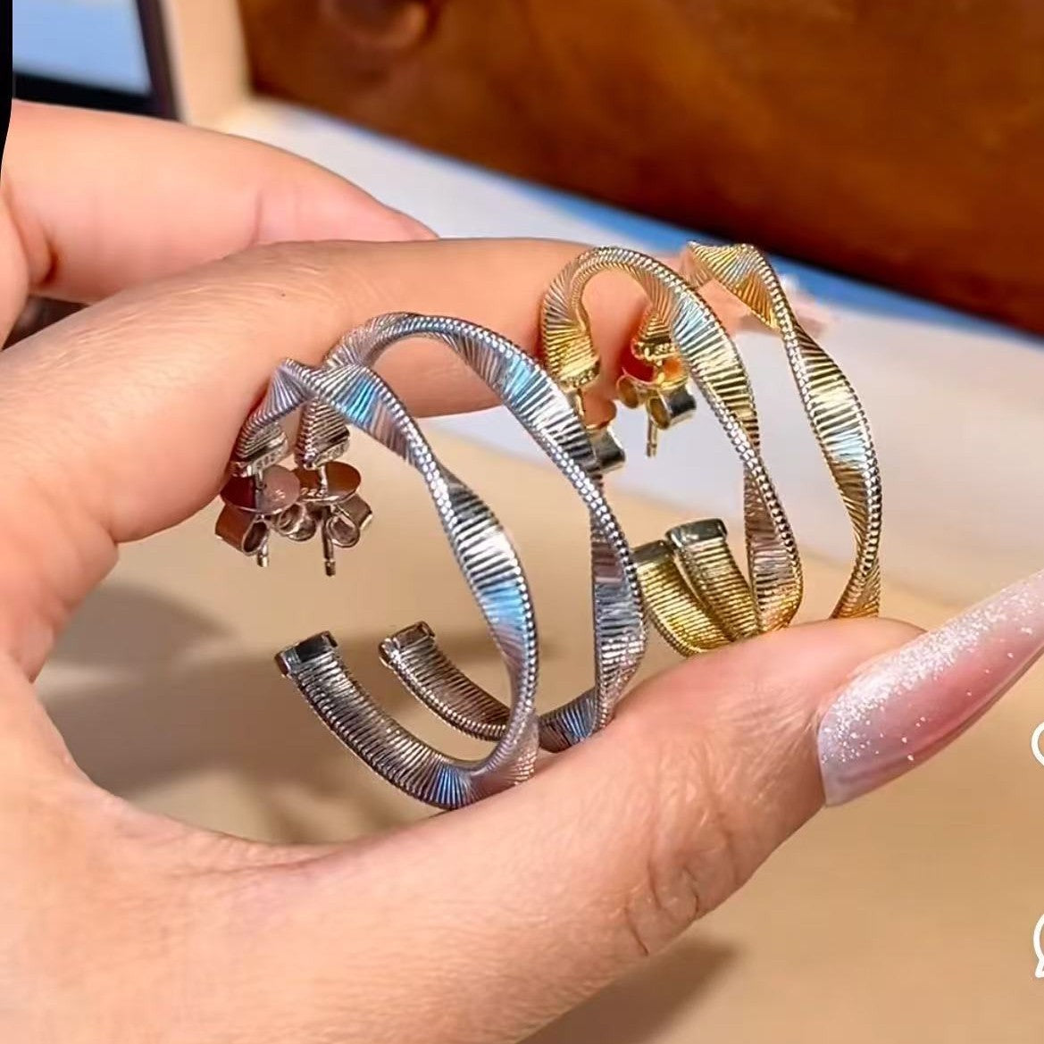 Sterling Silver S925 Italian Marco String Wire Wrapped Design Earrings Light Luxury Vintage Twisted Elegant Ear Jewelry