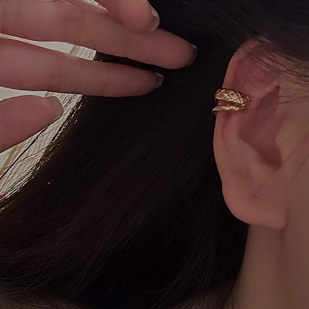 Pure Silver S925 Small Chanel Style Diamond Clip-On Earrings High-End Simple Versatile Exquisite Earrings