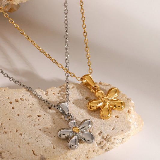 Stainless Steel Flower Pendant Necklace High-End Ins Collarbone Chain Titanium Steel Choker Jewelry