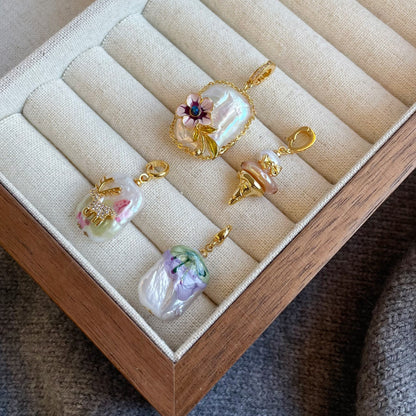 Oil Painting Baroque Pearl Universal Clasp Necklace Pendant Light Luxury High-end Universal Clasp Pendant Single Pendant