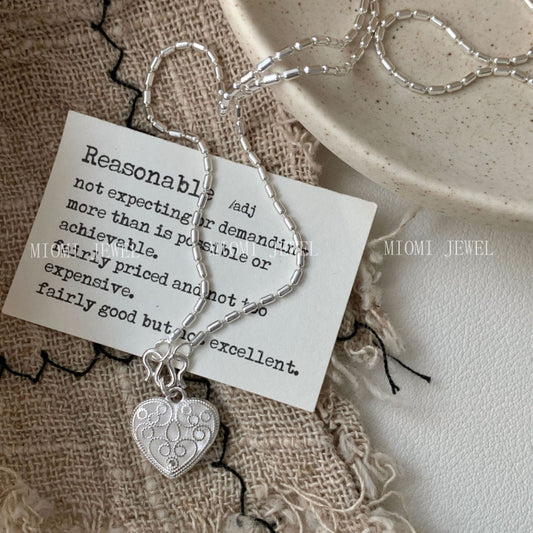 S925 Sterling Silver Lace Heart Necklace for Women Korean Retro Light Luxury Niche Design High-end Clavicle Chain