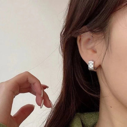 Sterling Silver S925Black and White Four-Leaf Clover Vintage Pattern Wide Earrings High-End Retro Style Earrings