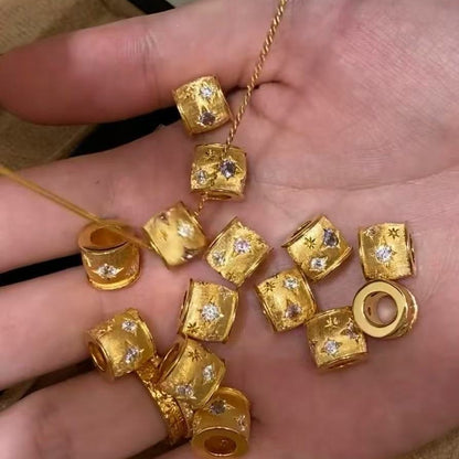 Brushed Craft Passepartout Necklace Light Luxury Niche High-end Brushed Design Sense Everyday Temperament Versatile Collarbone Chain