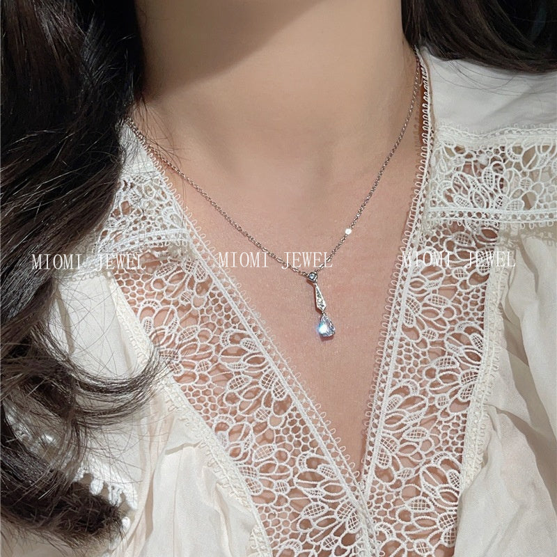 Timeless Classic! Stunning Teardrop Necklace S925 Sterling Silver Tassel Teardrop Collarbone Chain Single Diamond Sparkling Diamond